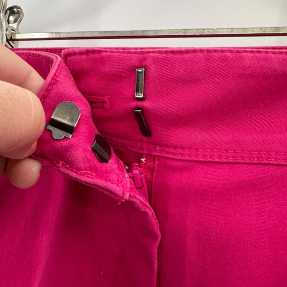 The Limited Cotton-Stretch Chino Shorts with Scallop Hem size 4 Pink 4" Inseam - Picture 4 of 14